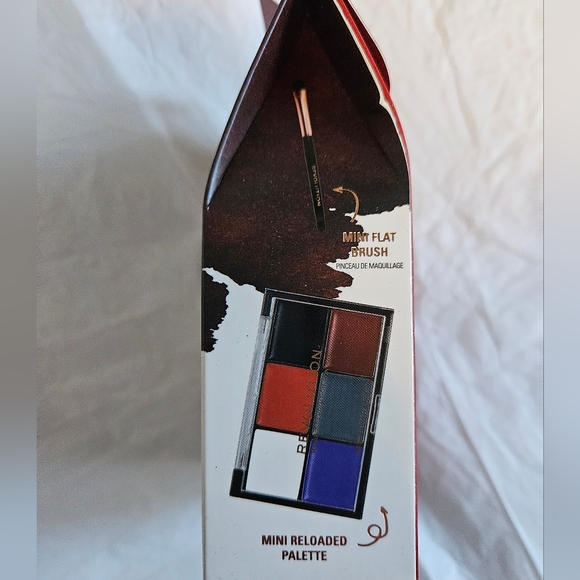 Revolution Halloween kit - Picture 3 of 4